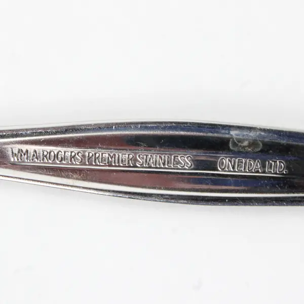 Lot of 2 Oneida WINDRIFT Stainless Wm A Rogers Teaspoons Flatware 6" Long