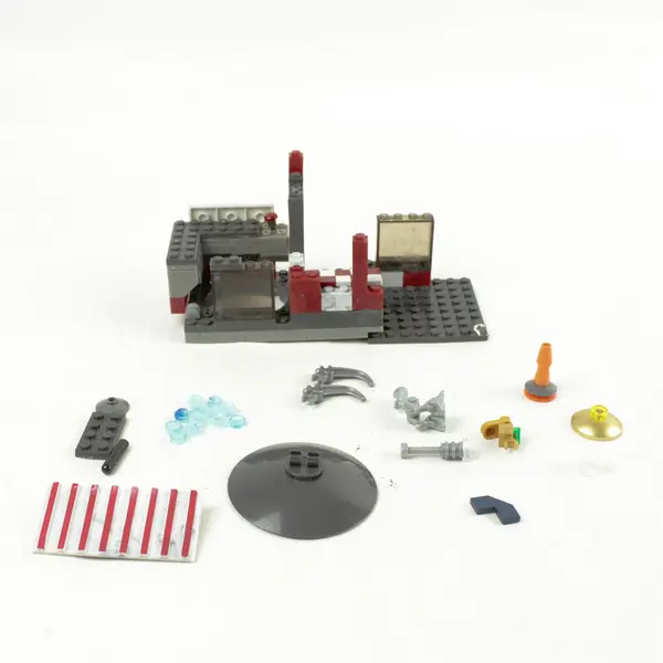 LEGO Marvel Avengers Set Used Good Pre-owned Superhero Pieces