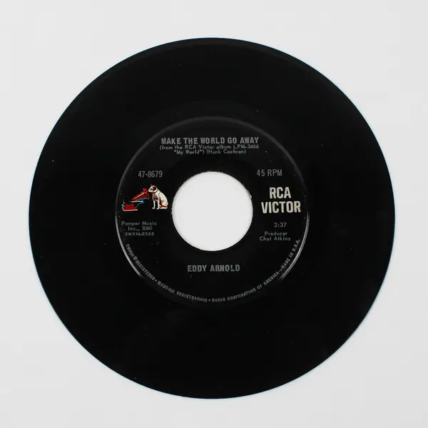 Eddy Arnold 45 Record RCA Victor Records Make the World Go Away / The Easy Way