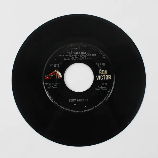 Eddy Arnold 45 Record RCA Victor Records Make the World Go Away / The Easy Way