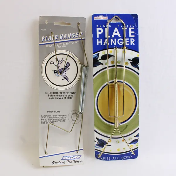 Lot 4 Wire Plate Hangers Assorted Sizes White Holders Plate Sizes 8.5 In Plates