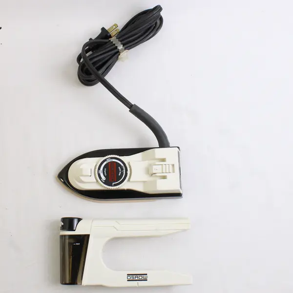 OSROW Flat Iron Style SD-03T-G Portable Travel  120V