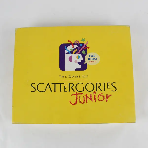 Scattergories Junior Milton Bradley Family Friends Game Night (Missing Dice)