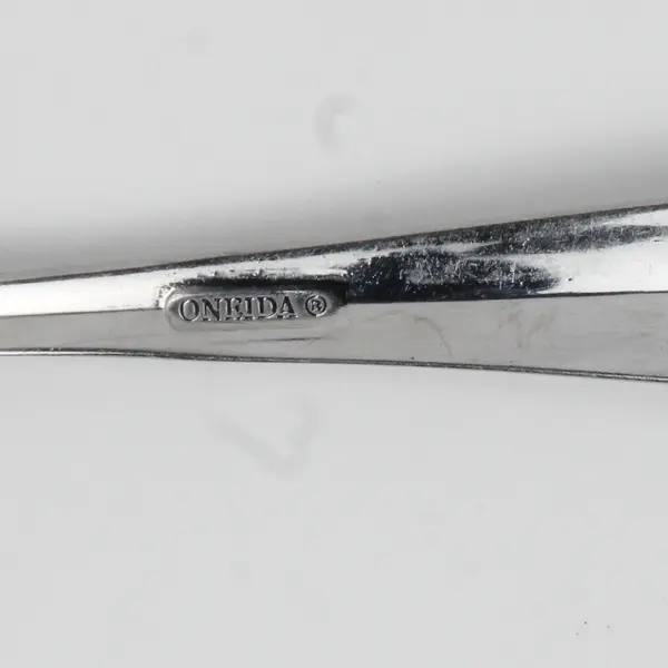 Lot Of 4 Oneida Silver Pluma (Stainless) Flatware 2 Soup Spoons & 2 Dinner Forks