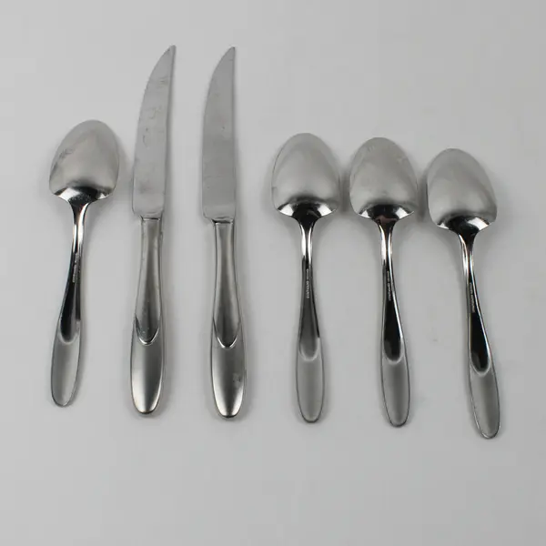Lot Of 6 Oneida Silver Paramount (Stainless) Flatware Soup Spoons & Steak Knives
