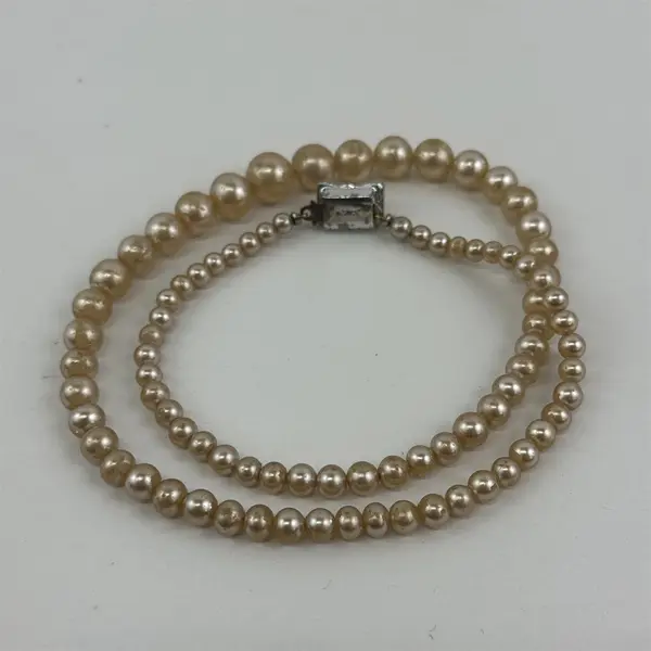  Vtg Faux Pearl Necklace 18” Graduated Size Pearls Box Clasp w/Rhinestones Japan