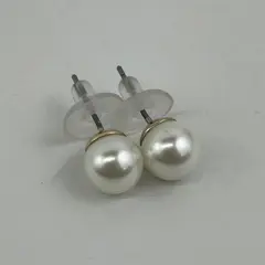 8 mm White Pearl Stud Earrings 