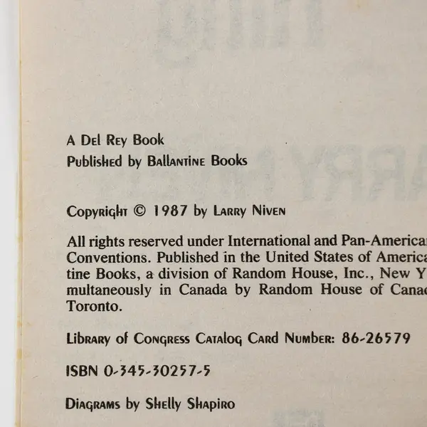 Smoke Ring by Larry Niven The Integral Trees Series 1988 PB Ballantine Books