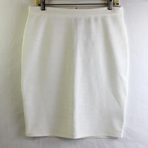 NWT G by Guess Women's L True White Chella Rib Skirt