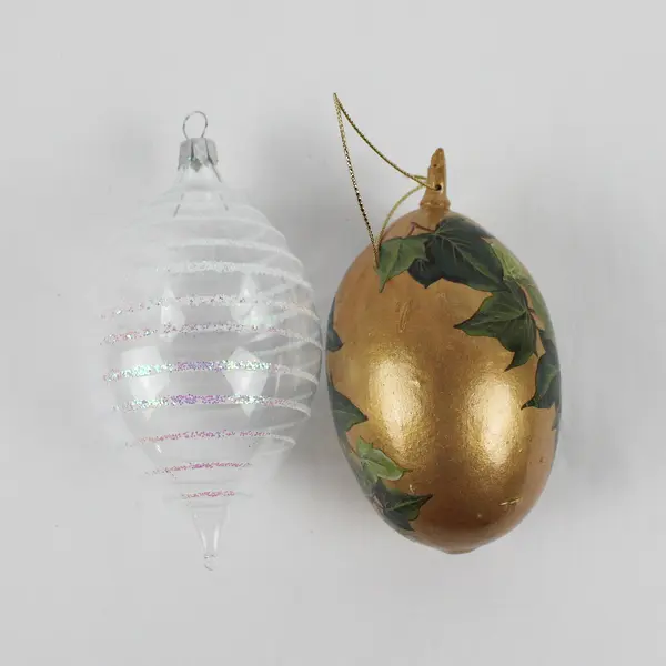 Lot of 2 Oval-Shaped Tree Hanging Christmas Ornaments, 4" Tall 