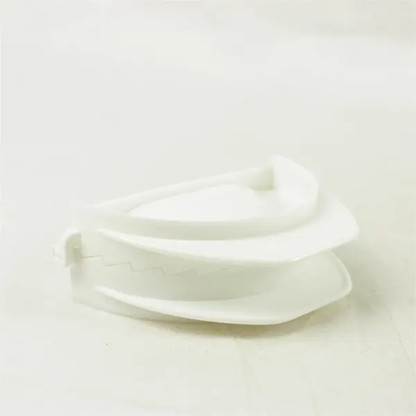 Lot of 4 Medium White Plastic Dumpling Presses Open Box New