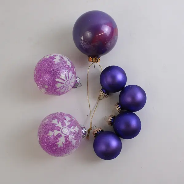 Lot of 7 Purple/Pink Hanging Christmas Ball Ornaments 2 Frosted
