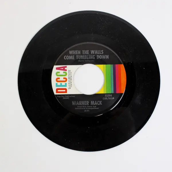Warner Mack Don't Wake Me I'm Dreaming / When The Walls Come, 45 RPM