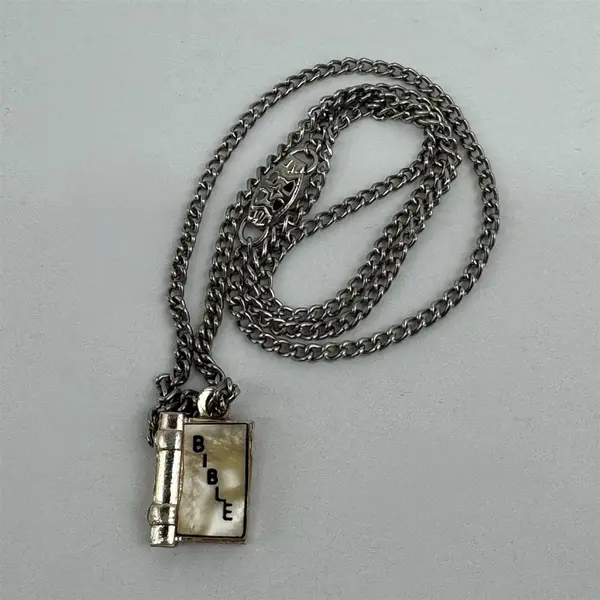 Mother Of Pearl Inlay Bible Pendant Necklace 18"