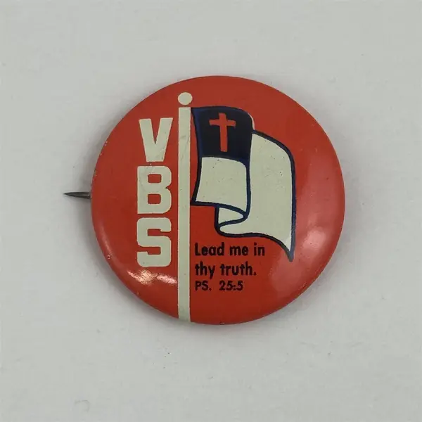 Christian Pinbacks VBS Travelers Treasure Trail Child's Evangelical Fellowship