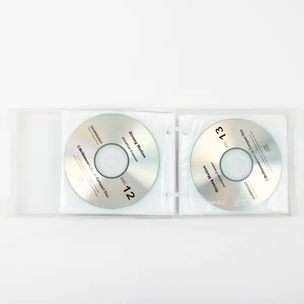 Strong Motion By Jonathan Franzen Read By Scott Aiello (Audiobook, CD, 18 Disc)