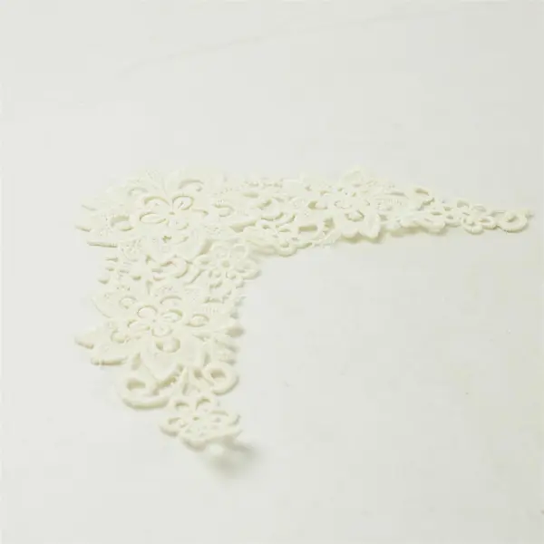 Set of 4 White Lace Appliques Sewing Embellishments 4in