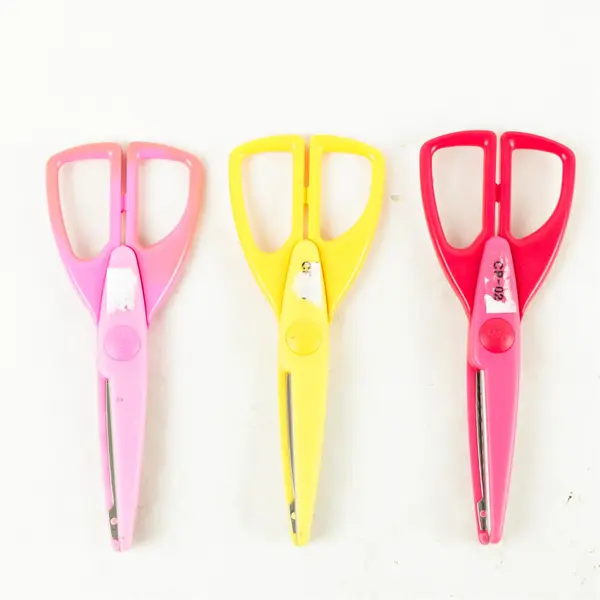 Lot of 3 Crafting Scissors Pinking Scallop Cracker Edgers