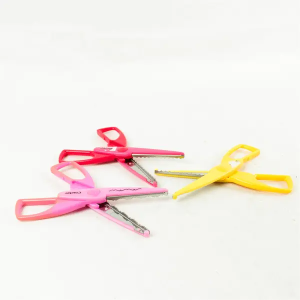 Lot of 3 Crafting Scissors Pinking Scallop Cracker Edgers