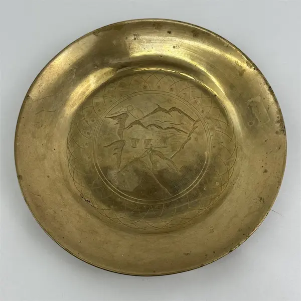 Vtg 9" Solid Brass Plate Engraved Sailboats On A Lake With Mountains Scene 9in