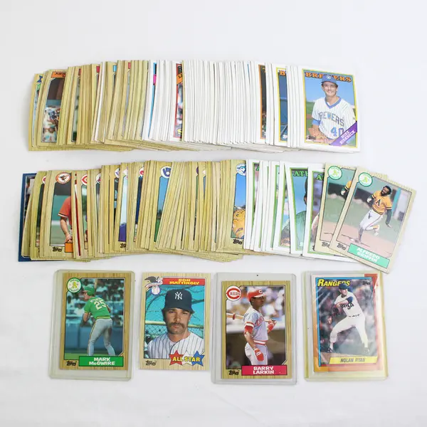 Lot Of 200 Vintage Baseball Cards Topps 1980s Stars, H Of F, Commons
