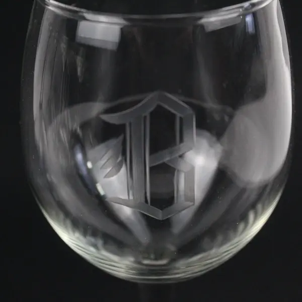Lot Of 6 Matching Unbranded Clear Glass Wine Glasses Etched "B" 7.25" Tall