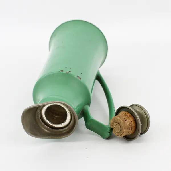 1917 Landers Frary & Clark Universal Glass Lined Vacuum Thermos Green