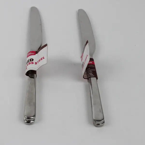 Lot of 4 Better Homes And Gardens Stainless Dinner Knives New With Tags 9.25"