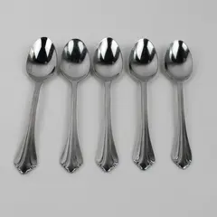 Lot of 5 Oneida Silver Gwendolyn Pattern 18/0 Stainless Oval Soup Spoons 7.25"