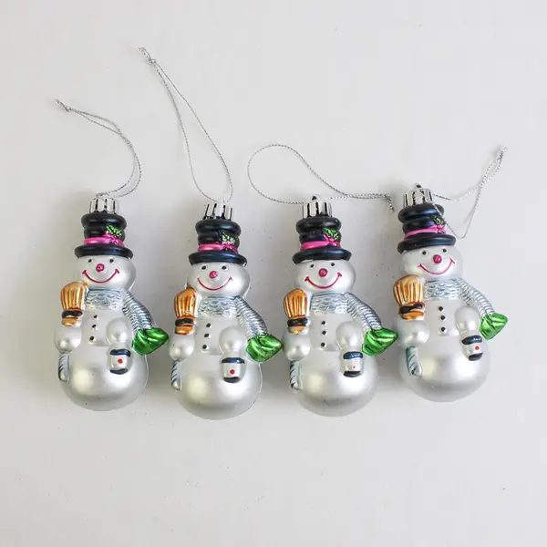 Lot of 4 Vintage Snowmen Hanging Ornaments Resin Material All Matching