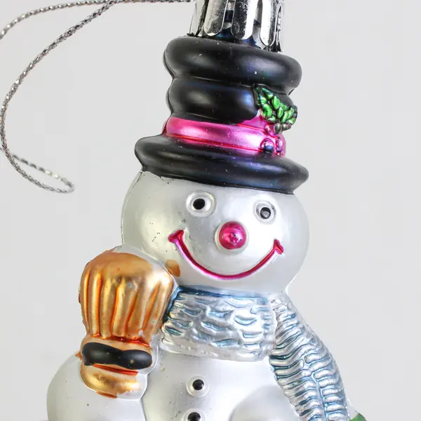 Lot of 4 Vintage Snowmen Hanging Ornaments Resin Material All Matching