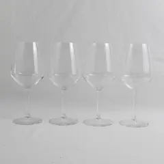 Lot Of 4 Matching Unbranded Clear Glass Pinot Noir/Burgundy Glasses 9" Tall