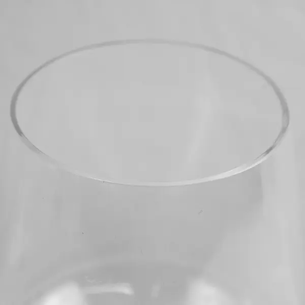 Lot Of 4 Matching Unbranded Clear Glass Pinot Noir/Burgundy Glasses 9" Tall