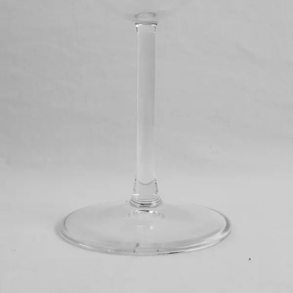 Lot Of 4 Matching Unbranded Clear Glass Pinot Noir/Burgundy Glasses 9" Tall