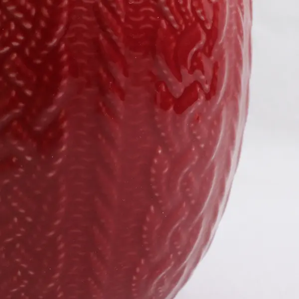 Pfaltzgraff Red/White Winterberry Embossed Sweater Ceramic Mug 4.5" Tall