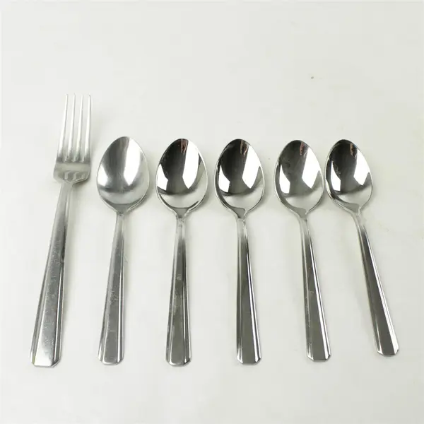 Lot of 5 Oneida Avian Stainless Teaspoons + 1 Dinner Fork Used