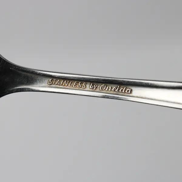 Lot of 2 Oneida Silver Gazebo Pattern Stainless Serving Spoons 8.5" 