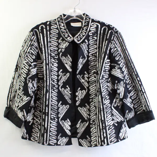 Chico’s Women's Sz. 1 Black & White Abstract Design Bolero Box Jacket 3/4 Sleeve