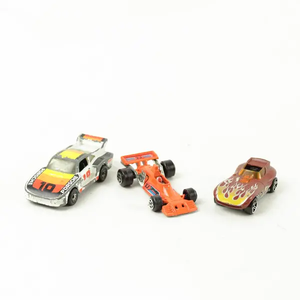 Lot of 3 Hot Wheels Matchbox Diecast Cars Collectible Toy Cars