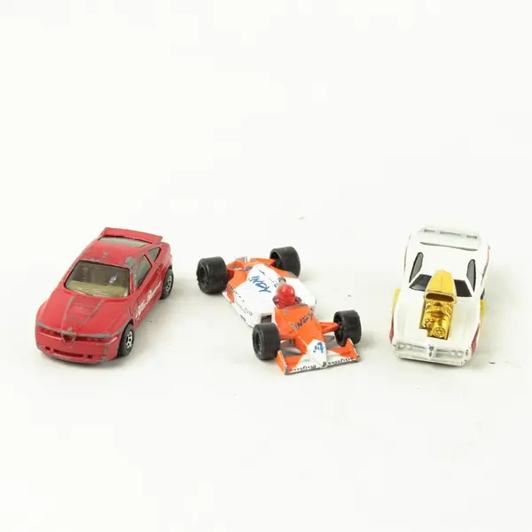 Lot of 3 Mixed Hot Wheels Matchbox Diecast Cars Collectible Toy Cars