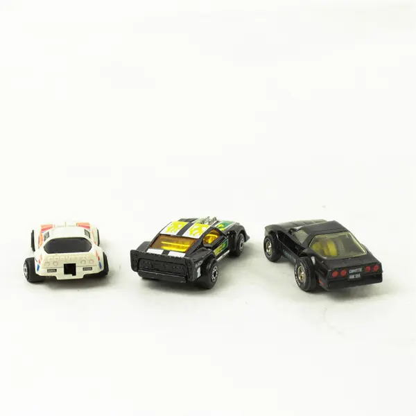 Lot of 3 Mixed Hot Wheels Matchbox Diecast Cars Collectible Toy Cars