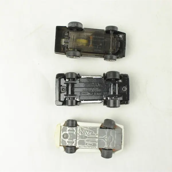 Lot of 3 Mixed Hot Wheels Matchbox Diecast Cars Collectible Toy Cars