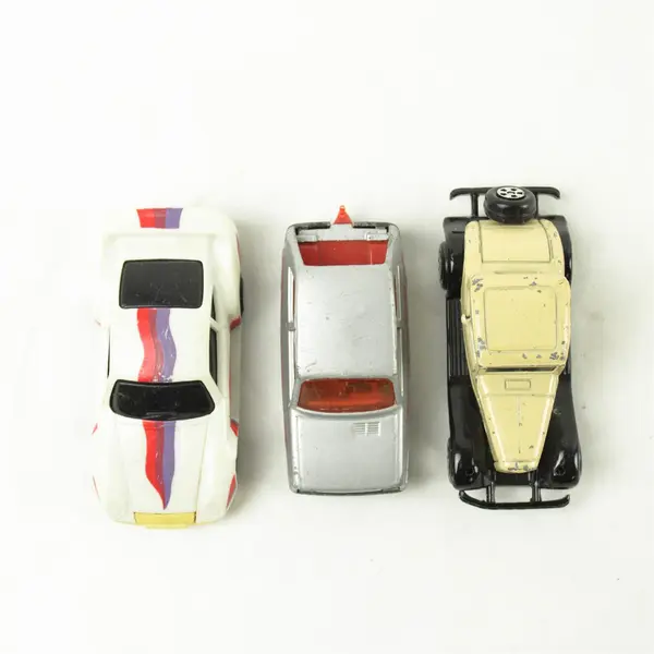 Lot of 3 Mixed Hot Wheels Matchbox Diecast Cars Collectible Toy Cars
