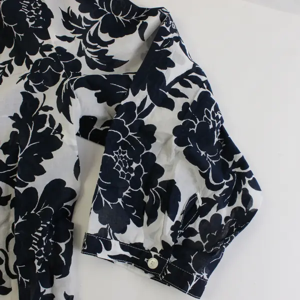 Talbots Women's L Blue & White Floral Print Button Down 3/4 Sleeve Blouse