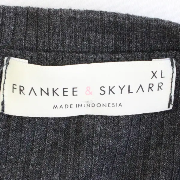 Frankee & Skylarr Women's XL Charcoal Gray Ribbed Long Sleeve Pullover Shirt