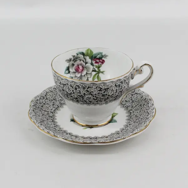 Royal Standard  Keepsake Rose Fine Bone China England Tea Cup And Saucer 