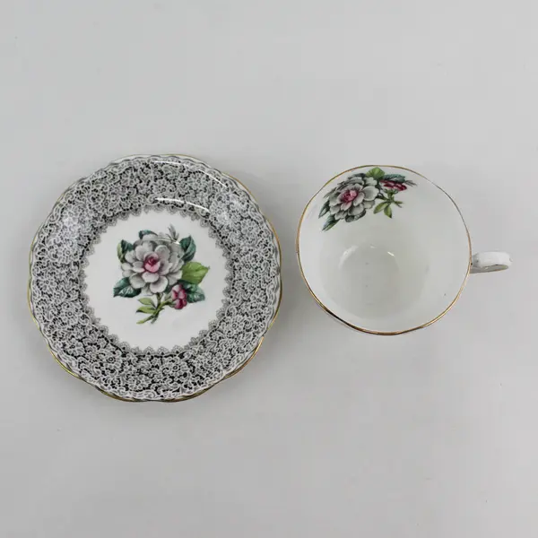 Royal Standard  Keepsake Rose Fine Bone China England Tea Cup And Saucer 
