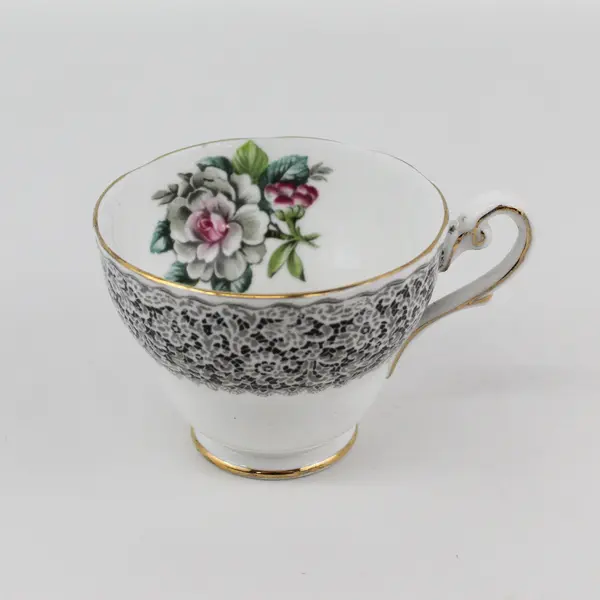 Royal Standard  Keepsake Rose Fine Bone China England Tea Cup And Saucer 