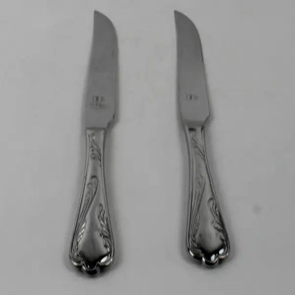 Lot of 2 Mikasa Lucerne Pattern Stainless Steak Knives Serrated 9" Good