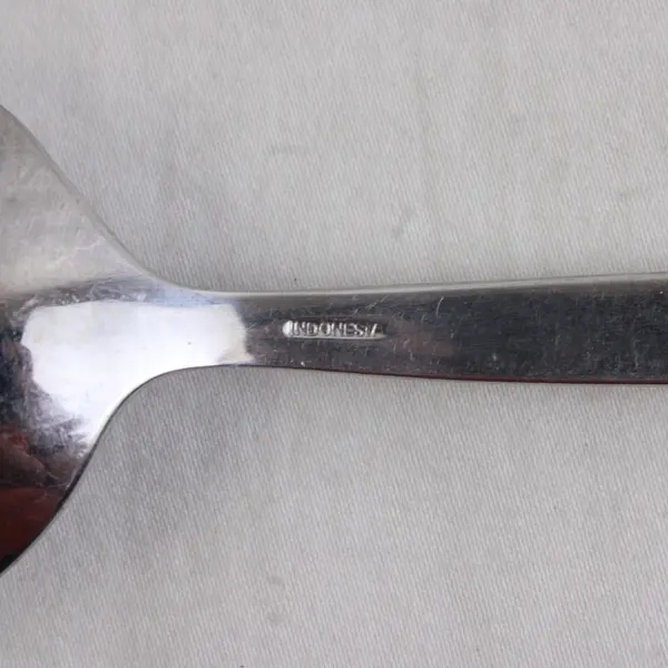 Oneida Silver Glimmer Pattern 18/10 SS Oval Shaped Soup Spoon 7" Good Rare